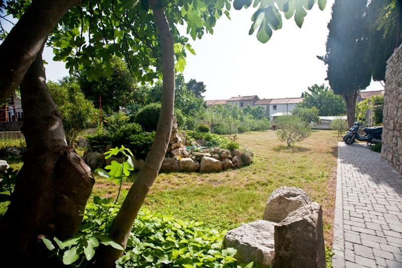 PAPE PUNAT apartmani i sobe Bagian luar foto