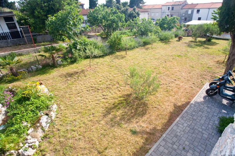 PAPE PUNAT apartmani i sobe Bagian luar foto
